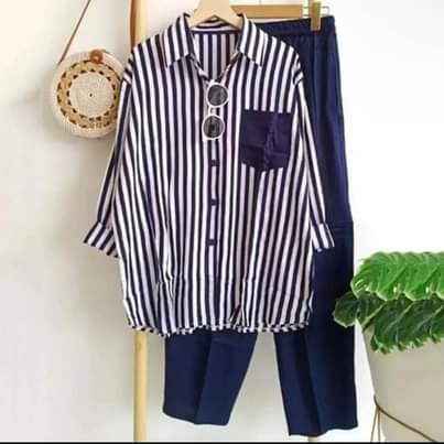 A picture of 2pc SET
