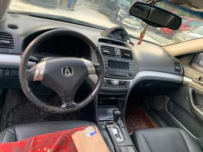 A picture of Acura Tsx 05