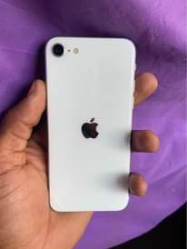 A picture of iPhone SE 2020 dual sim 128gb storage