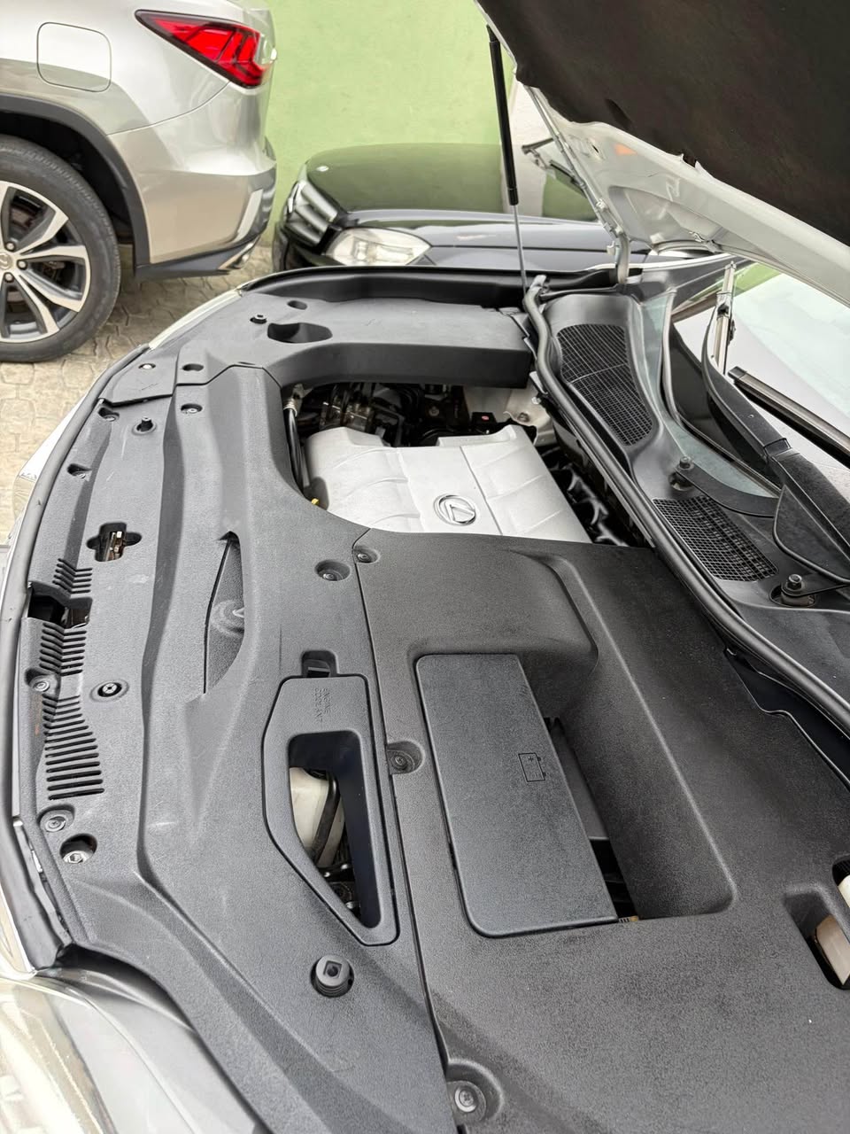 A picture of AWOOF in lagos Foreign used 2014 LEXUS RX350 full option