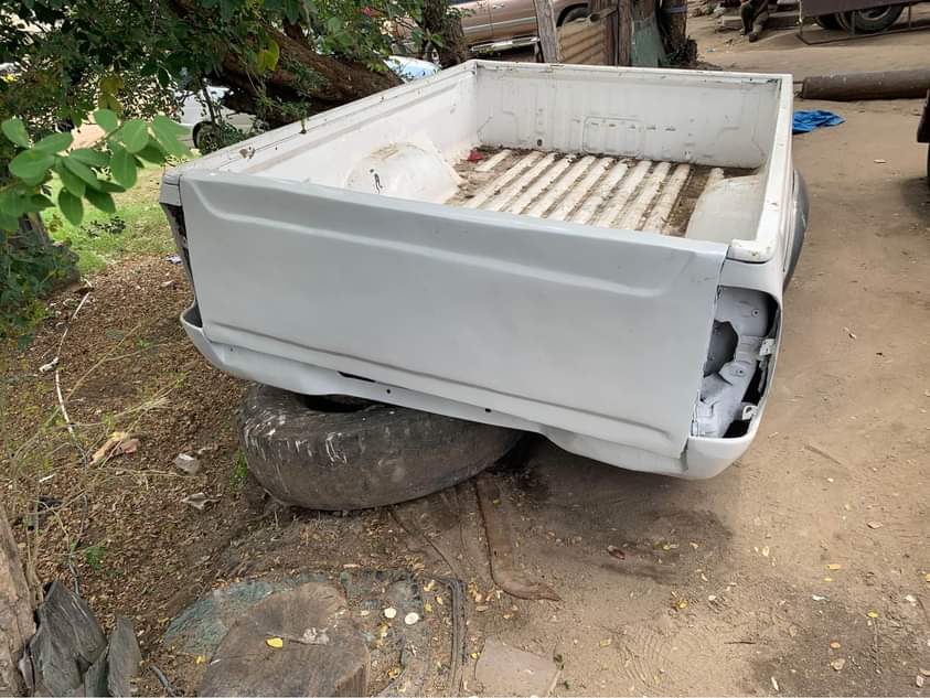 A picture of Body ya nyuma ya pickup