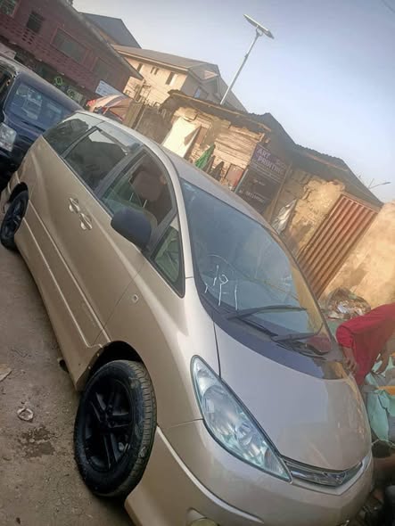 A picture of Foreign Used 2005 Toyota previa Going for 8 5M Location