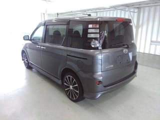 A picture of Toyota Sienta namba. ECF