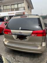 A picture of Toyota Sienna 05 Direct For Sale 08064945586