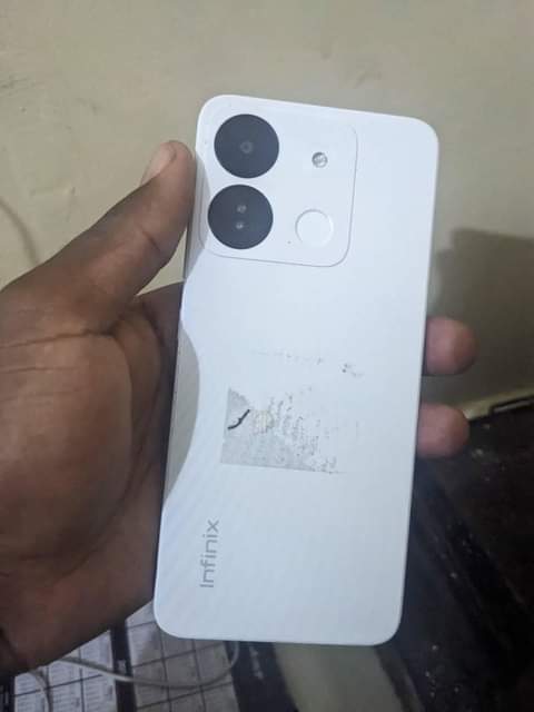 A picture of Infinity hot30i