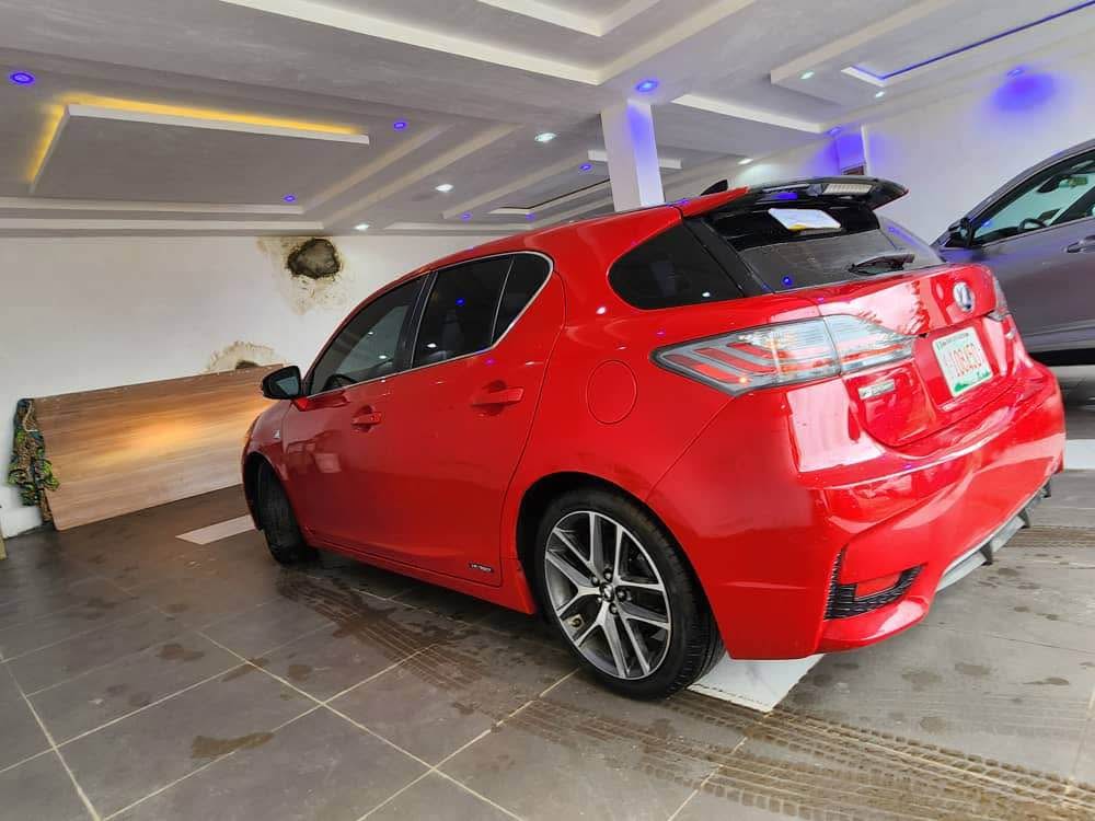 A picture of Lexus Ct200L 017 08055475533