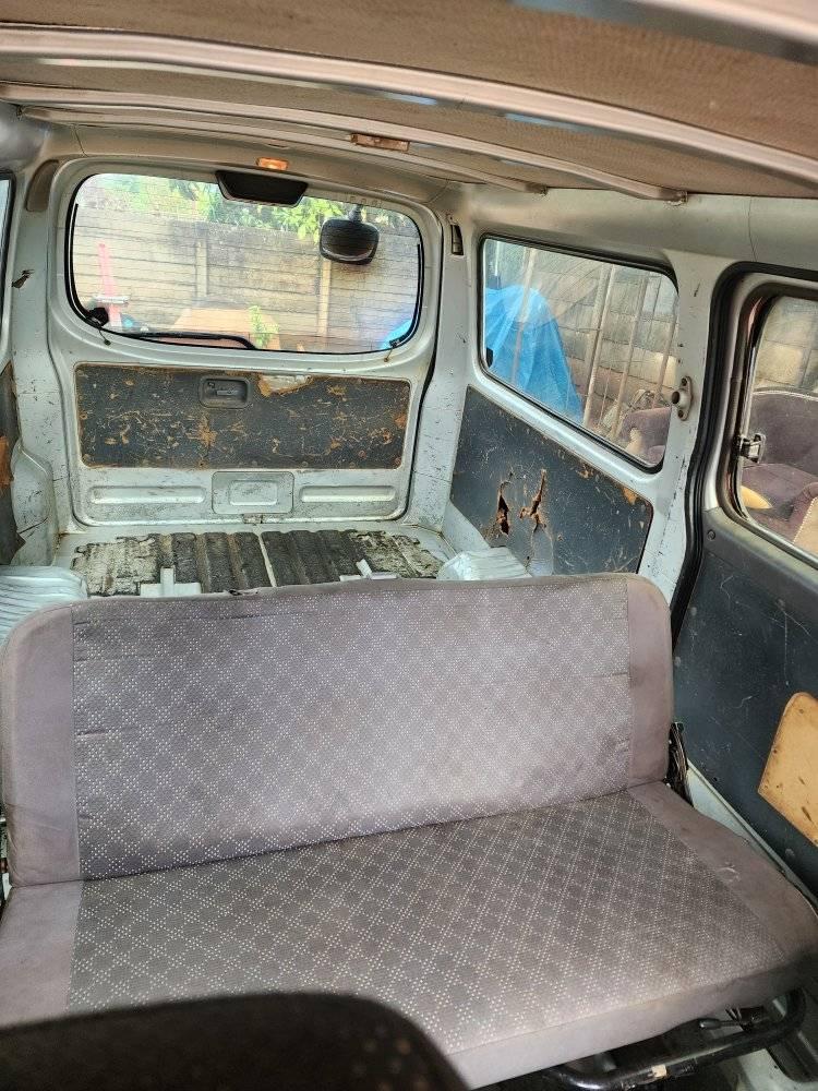 used nissan caravan