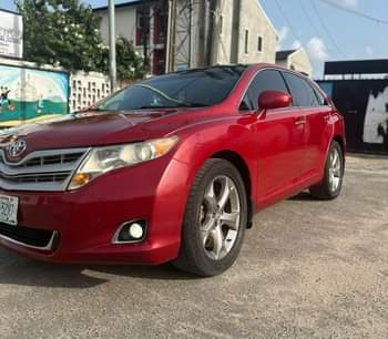 A picture of Venza XLE
