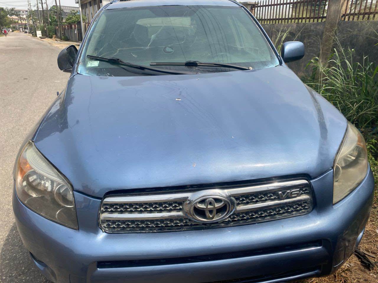 A picture of 2008 Toyota RAV4