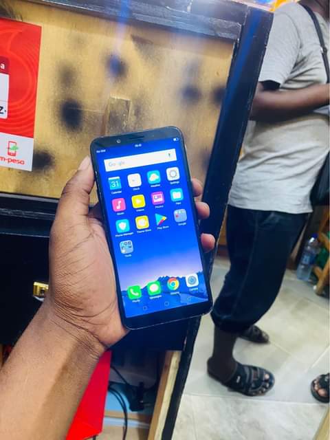 A picture of Oppo A83 128gb