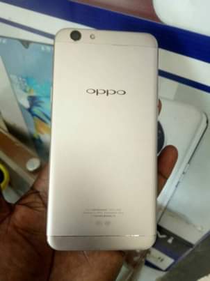 A picture of OPPO A37