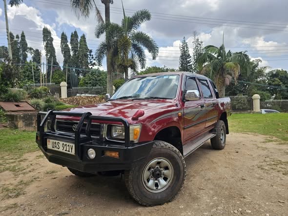 used toyota hilux
