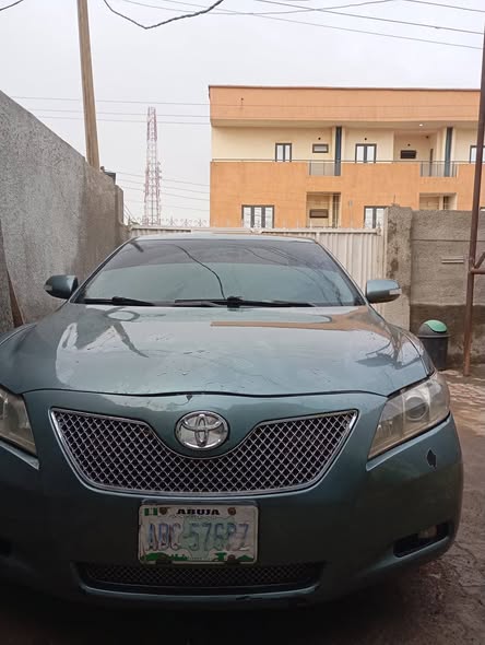 A picture of Distress Sales Owners House Deal Toyota Camry 2008 Untampered Engine