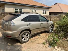 A picture of Rx330 04 model Nting to fix 5 7m Location Ibadan