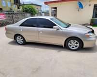 A picture of 2004 Toyota Camry
