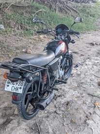 A picture of Boxer X 125