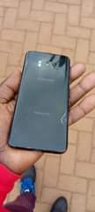 A picture of Samsung s8