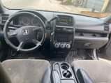 A picture of Honda CR V 2002 model Sound engine and gear AC