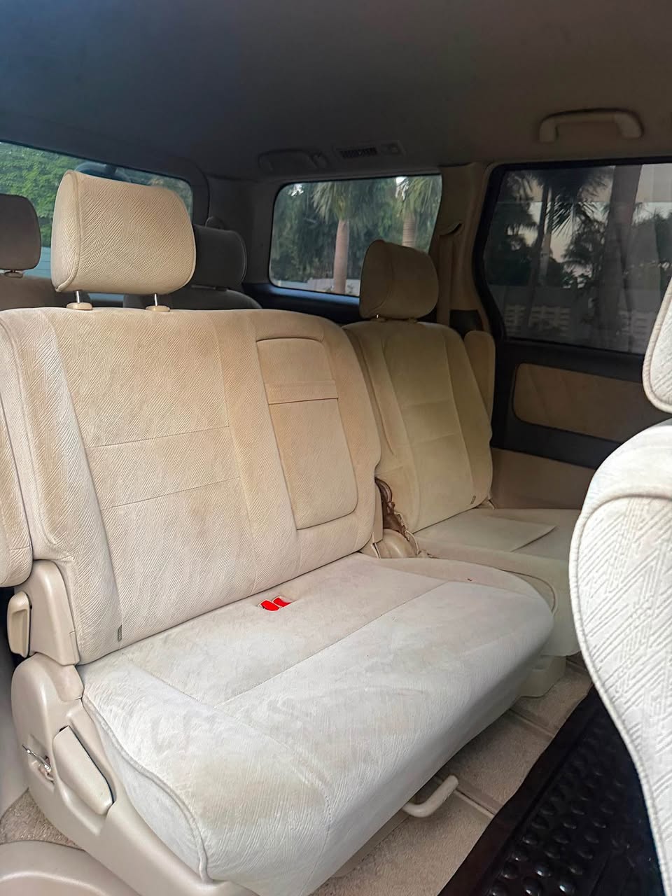 A picture of TOYOTA ALPHARD CONTACT 0612989162
