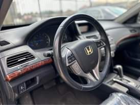 A picture of Honda crosstour