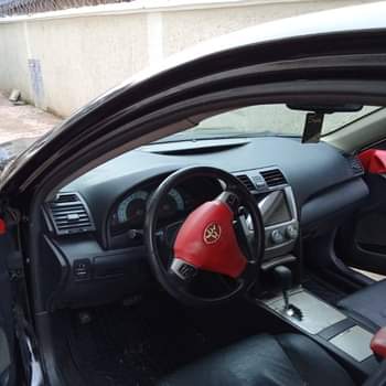 A picture of Toyota Camry 07 08 sport edition untouched engine and gear