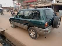 A picture of Toyota Rav 4 1999 model Nigeria used in good condition