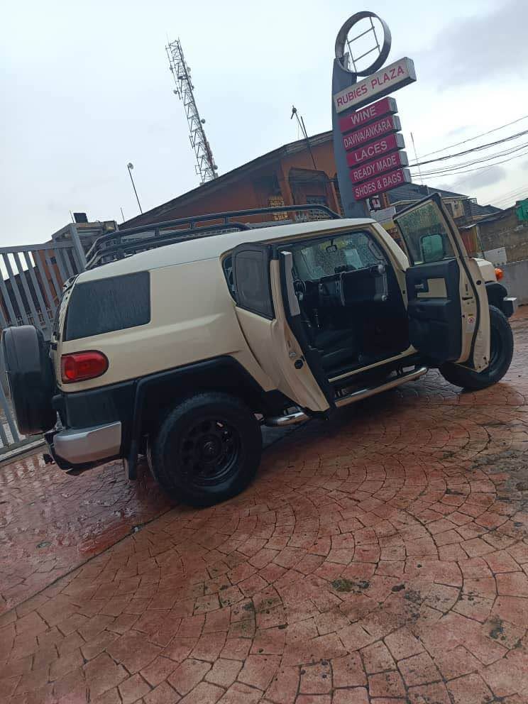 A picture of Foreign Used 2008 Toyota FJ Cruiser