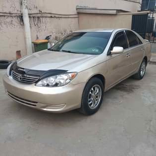 A picture of Toyota Camry 04 9ja used baked on first body Uber