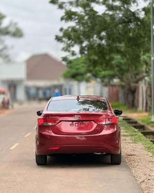 A picture of 2011 HYUNDAI ELANTRA