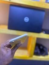 A picture of IPHONE XR