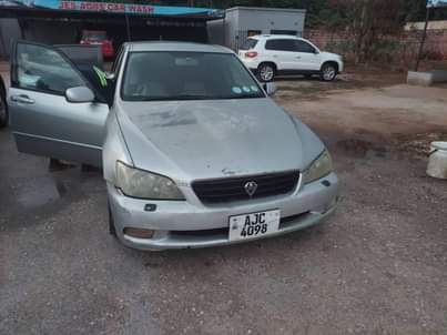 used toyota altezza