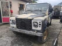A picture of Land rover defender