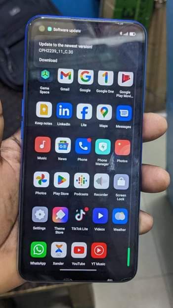 A picture of Oppo A54