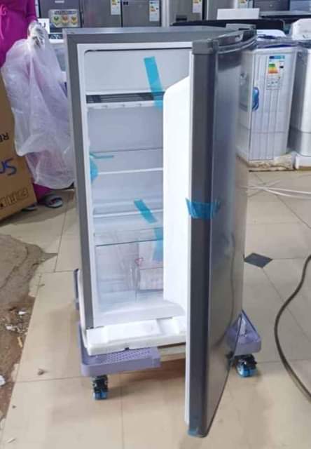 A picture of Single door fridges