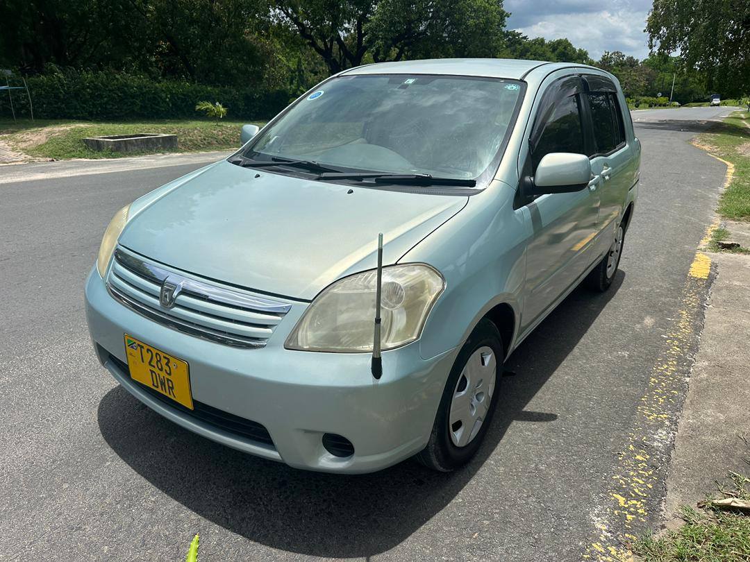 A picture of TOYOTA RAUM 0688301574 Milioni 13 Year 2005 Mileage 82 000