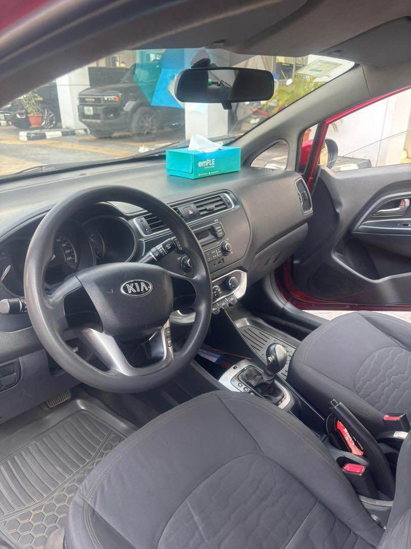 A picture of Perfectly working KIA RIO 2013