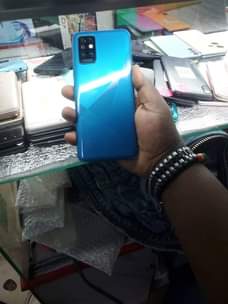 A picture of Note8 of 128gb