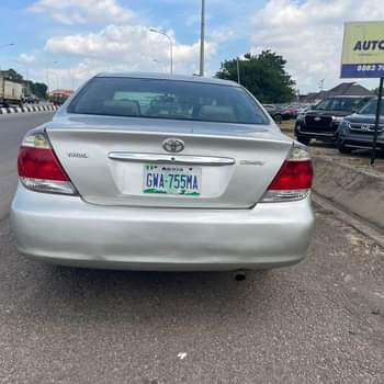 A picture of Neatly used 2004 Toyota Camry LE available for sale