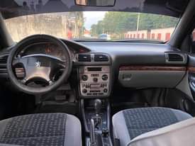 A picture of Peugeot 406 prestige