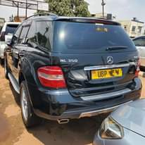 A picture of ML350 2008 70M
