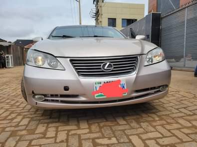 A picture of Registered 2008 Lexus Es350 Neatly baked on first body Silent