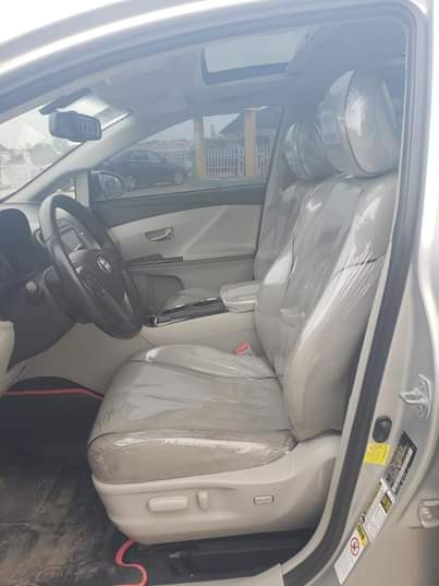 A picture of venza 2013 few months registered fullest option