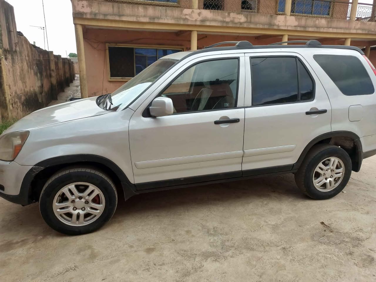 A picture of Honda CRV 2002