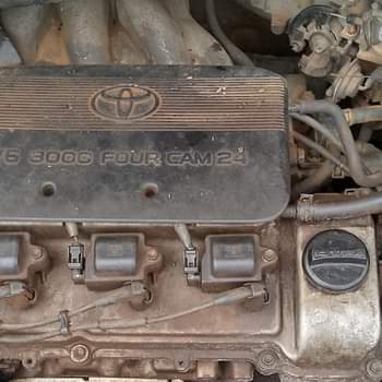 A picture of Toyota sienna 1998 model