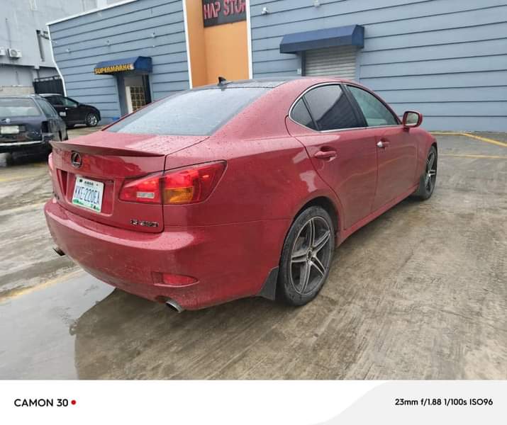 A picture of 2008 MODEL Toyota LEXUS is250 V4 Engine very silent Gear