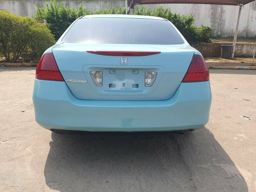 A picture of Honda Accord 2007.