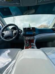 A picture of Toyota Highlander 2010 Full option First body pan Everything working