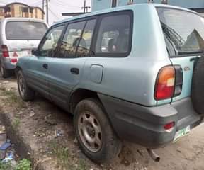 A picture of 98 TOYOTA RAV4 Manual Gear Pure Factory Paint Good Engine
