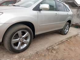 A picture of 2006 Lexus Rx350 everything is working perfectly Engine Gear Interior