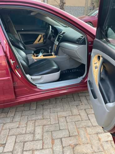 A picture of RIGHT FROM OWNERS HOUSE Briefly used Toyota Camry 2011 LE